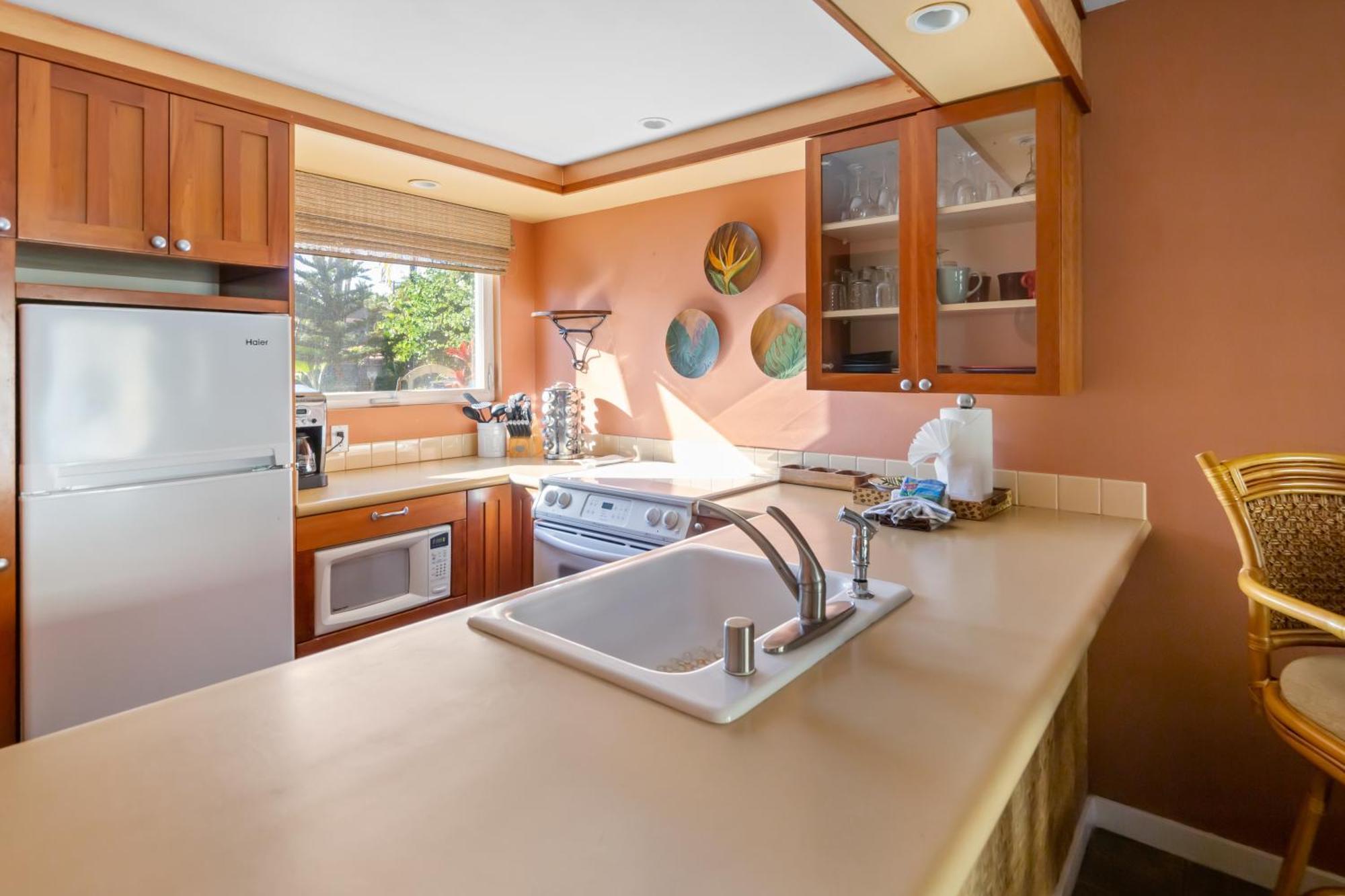Bamboo Suite, 1 Bedroom, Sleeps 4, Pool & Bbq, Pre-Renovation Summer Sale Kihei Zewnętrze zdjęcie